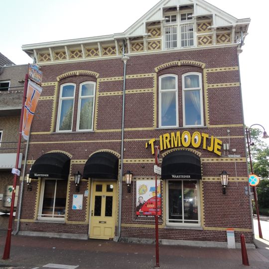 Postkantoor met direkteurswoning, nu met horecabestemming