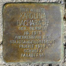 Stolperstein en memoria de Karolina Bacharach