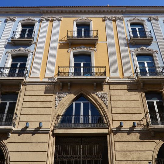 Edificio en la calle Rafael Altamira, 5 y 7