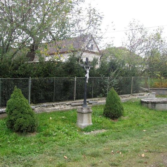 Kříž na křižovatce v Koupi