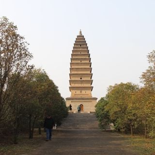 Baolun Temple Pagoda