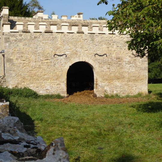 Lodge Approximately 10 Metres South South East Of Palladiam Gateway