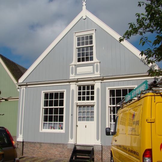 Roomeinde 37, Broek in Waterland