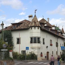 Maderneidstraße 7-9