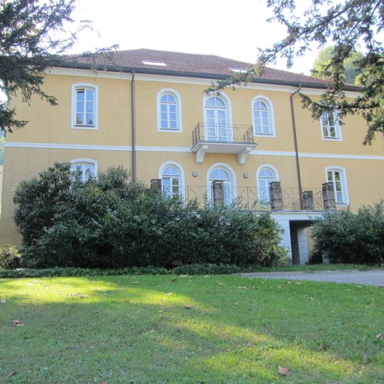 Schule, ehem. Villa Schlossberg