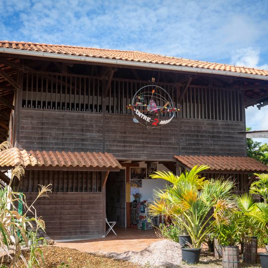 Centre d'art et de recherche de Mana