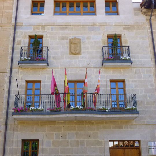 Casa consistorial de Oyón-Oion