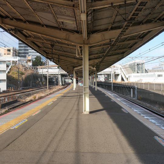 Higashi-Totsuka Station