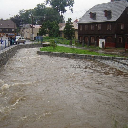 Most přes Jiříkovský potok u čp. 586 na Náměstí ve Starém Jiříkově