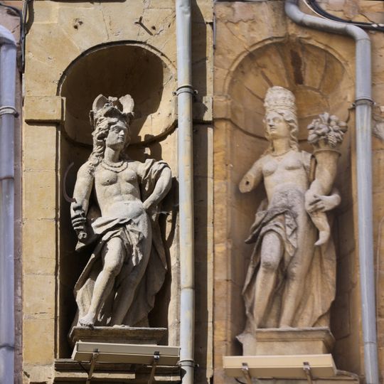 Maisons, 16 à 19, 44 à 47 rue de la République, Charleville-Mézières