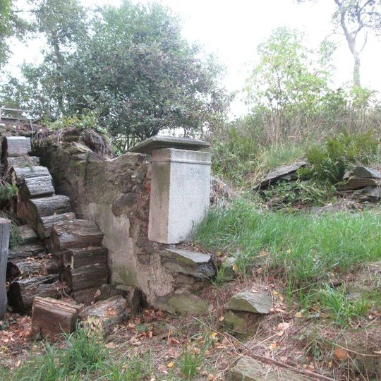 Kříž západně od Ošelína