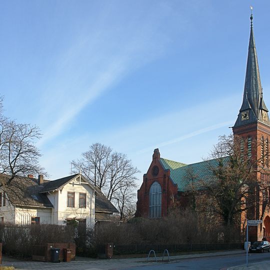 Ev. Kirche und Pastorenhaus Hemelingen