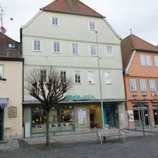 Wohn- und Geschäftshaus