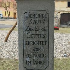 Kříž na návsi v Chouči