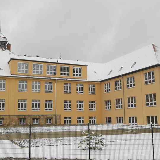 Bernsdorfer Schule, ohne spätere Anbauten Alte Schulstraße 3