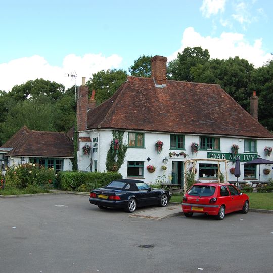 Oak And Ivy Public House
