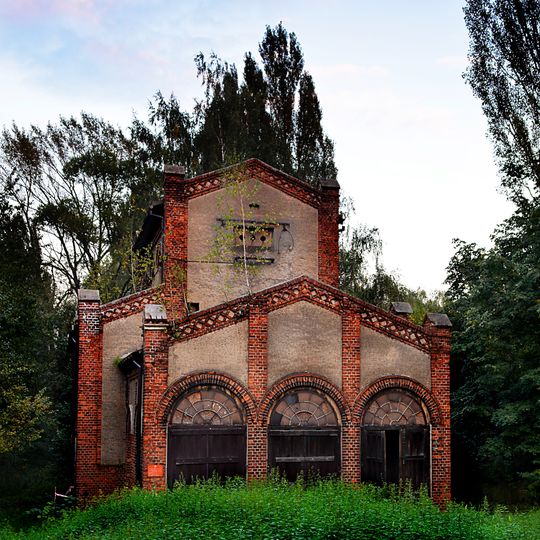 Electrical switchboard building in Czernica