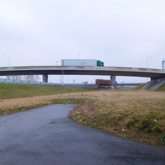 Jihozápadní podjezd silnice I/4 pod okružní rampou v MÚK Zbraslav