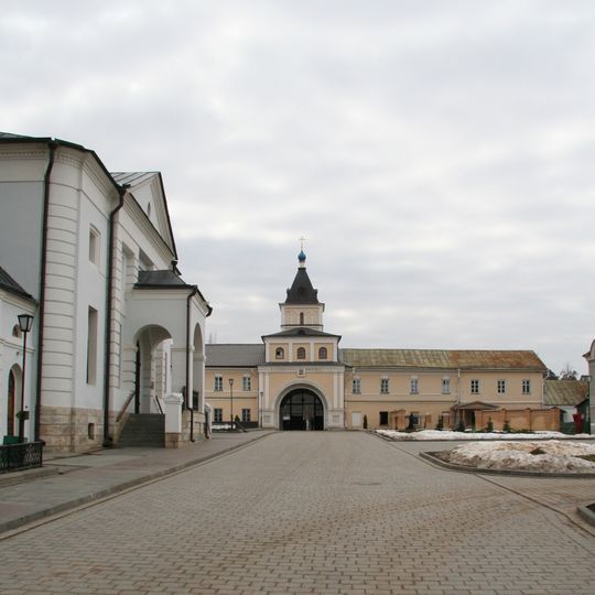 Святые ворота