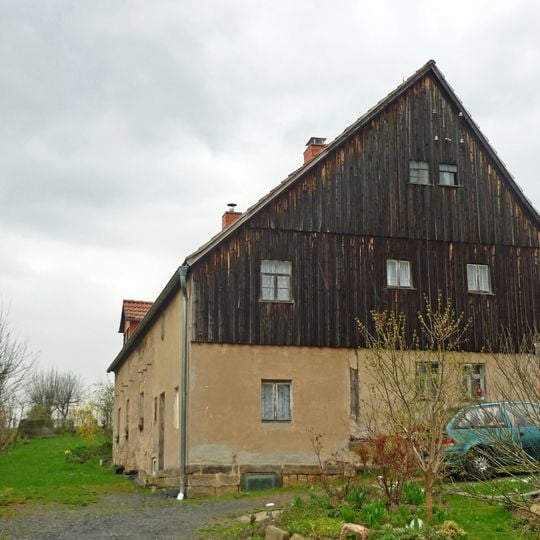 Wohnstallhaus und Scheune eines Zweiseithofes Borngasse 17