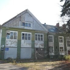 Feuerwache, Wohnhaus Goerzallee 303A, 303B