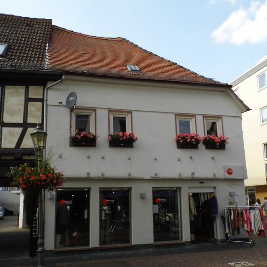 Hauptstraße 48
