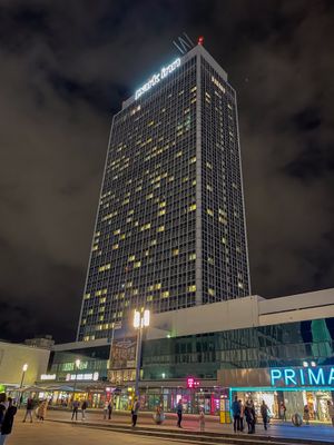 Nocą 1