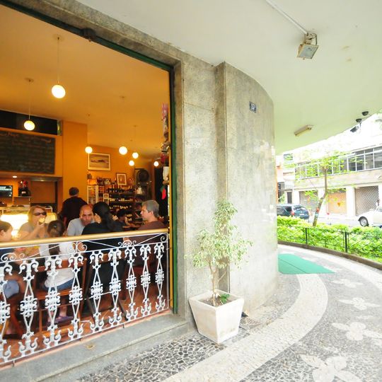 Maya Café