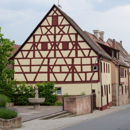 Hindenburgstraße 33