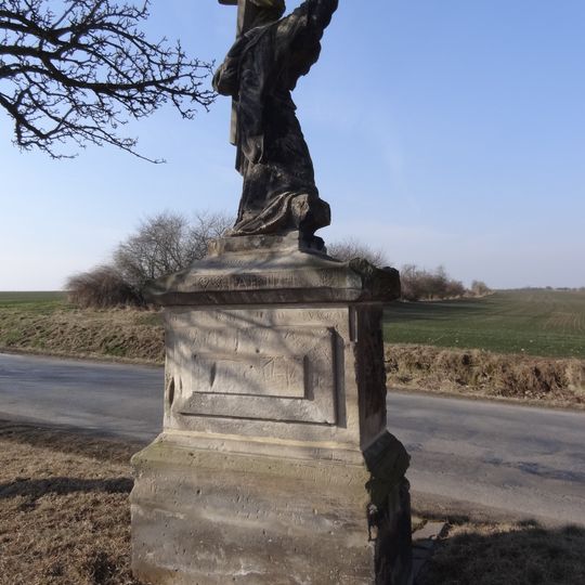 Barokní podstavec se sochou Zmrtvýchvstalého Krista