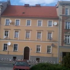 Pl. Niepodległości 7 w Kluczborku