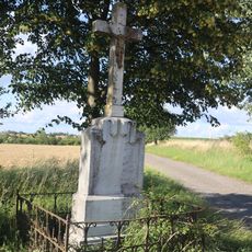 Kříž u silnice 392 u Pucova