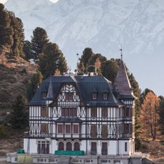 Cassel Villa