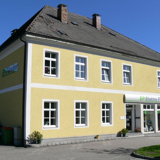 Ehem. Schnopfhagen-Schule