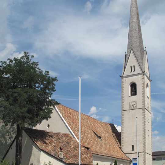 St Peter and Paul with cemetery chapel and cemetery in Latsch