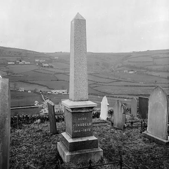 Grave Monument to Rev Robert Ellis