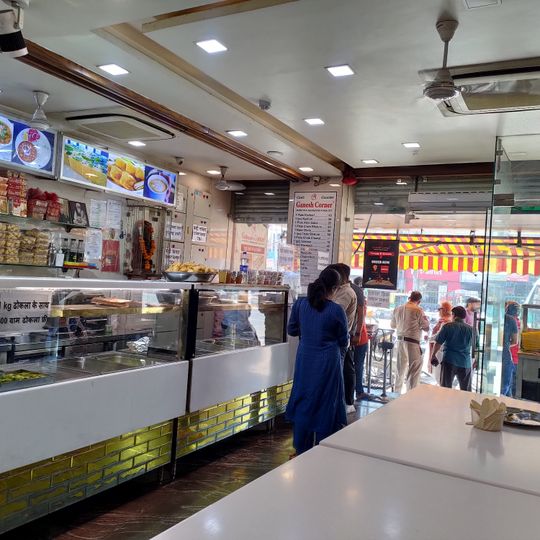 Shri Ganesh Kachori Corner