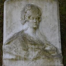 Monument à Marguerite d'Angoulême