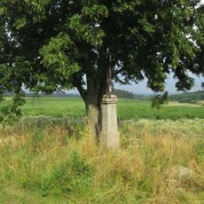 Kříž jižně od Jetenovic