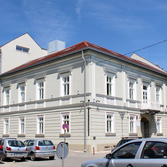 Haus mit der eisernen Achse