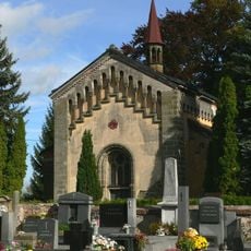 Cemetery chapel in Choltice
