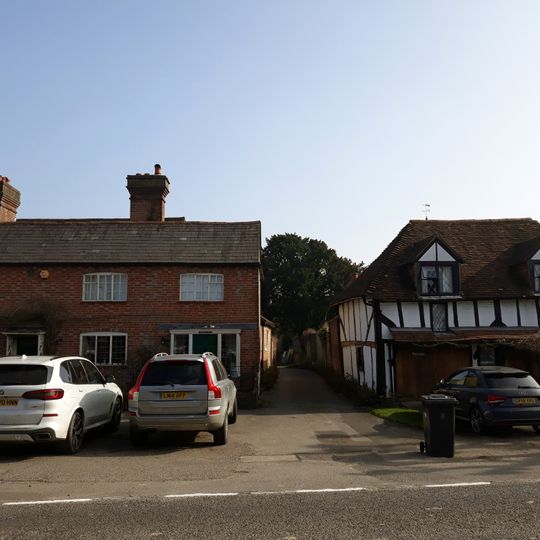 D'Art Antiques  Rock House