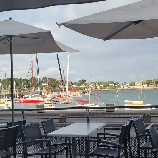 Le Quai