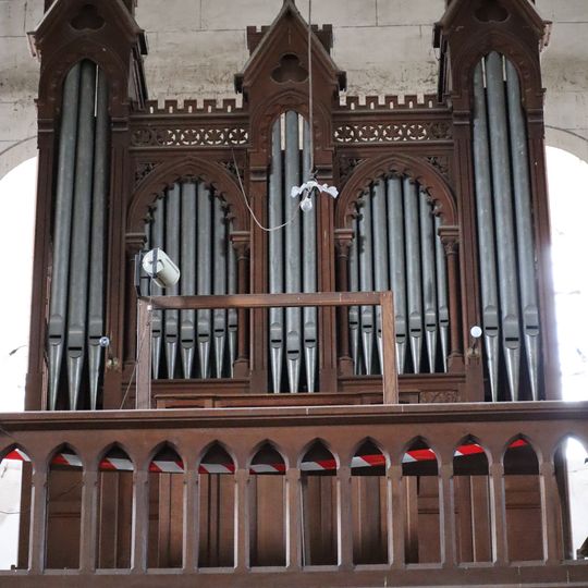 Orgue de tribune de l'église Saint-Martin du Lion-d'Angers