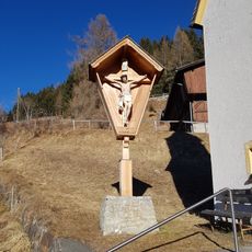 Wegkreuz vor der Kapelle zu Allen Heiligen