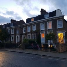 6-12, Stockwell Park Crescent Sw9