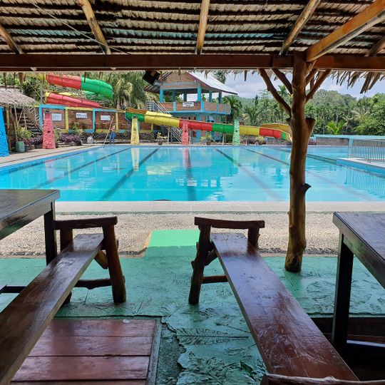 WATERBOOM LOEBAS WISATA