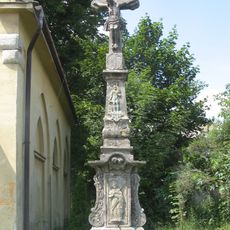 Kříž ve Čtyřiceti Lánech u kaple svaté Anny