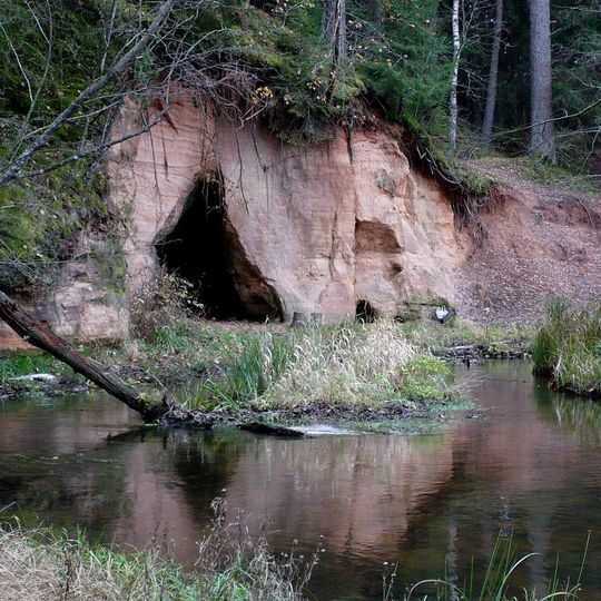Stoķu klintis un Patkula ala