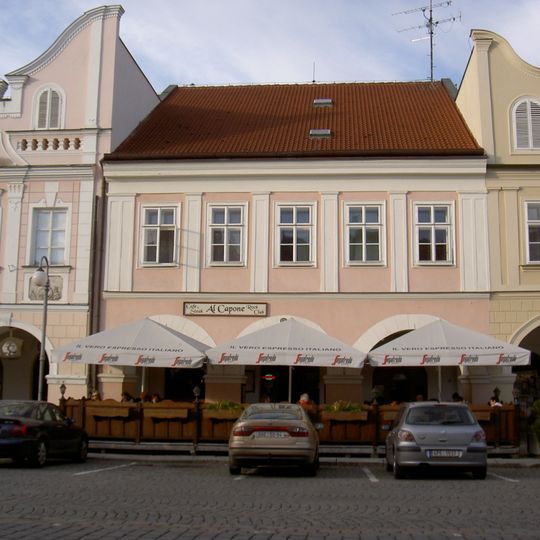 Náměstí Míru čp. 124